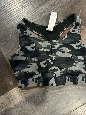 Fabletics xs Black & Gray Camo Racerback Sports Bra